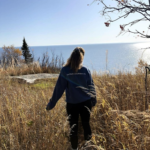 Meet your Posher, Karmen - Picture 4 of 5